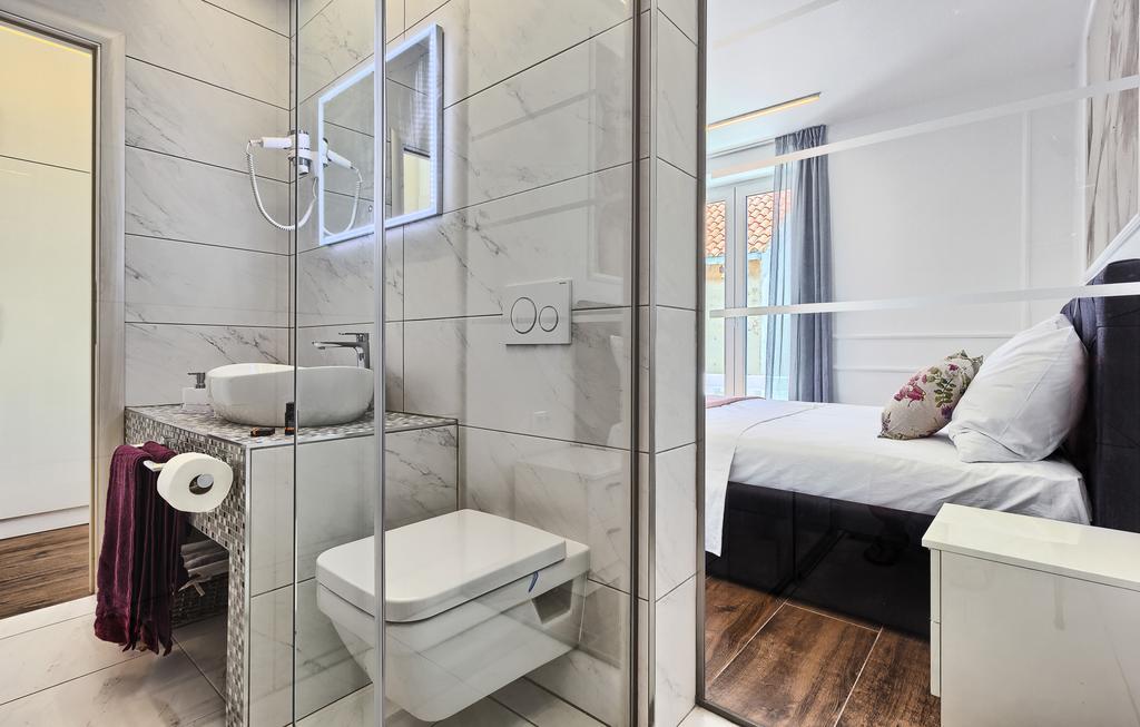 Mincheta - Luxury Rooms Primošten المظهر الخارجي الصورة
