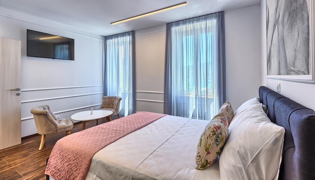 Mincheta - Luxury Rooms Primošten المظهر الخارجي الصورة