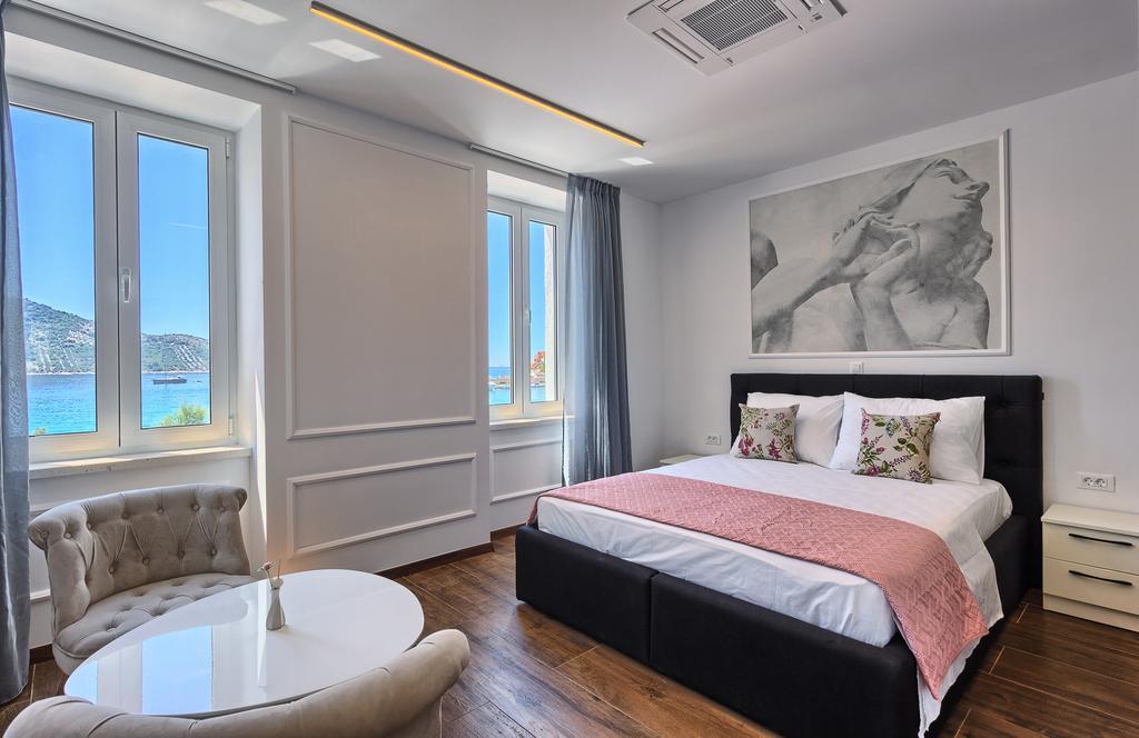 Mincheta - Luxury Rooms Primošten المظهر الخارجي الصورة